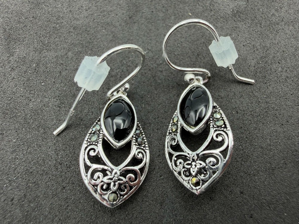 2.85g Vintage Sterling Silver 925 Earrings Ornate Black Accent Drop Dangle M