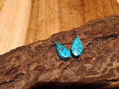♡ Beautiful Vintage Spiderweb Turquoise Teardrop Pendants ♡