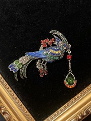 Vintage Luxury Crystal Shining Brooch Pin For Women Men Retro Antique Badge
