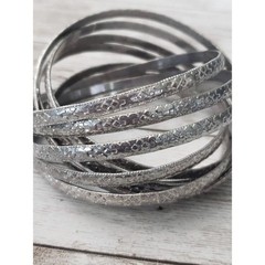 Vintage Bracelets / Bangles – Interlocking Patterned Silver Tone – Statement