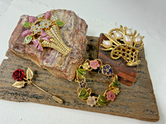 Vintage Flower Brooch Lot of 4 Gold Tone Enamel Faux Pearl Rose Estate Jewelry