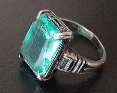 Vintage Art Deco Woman’s Size 4 Faux Emerald & Sterling Ring