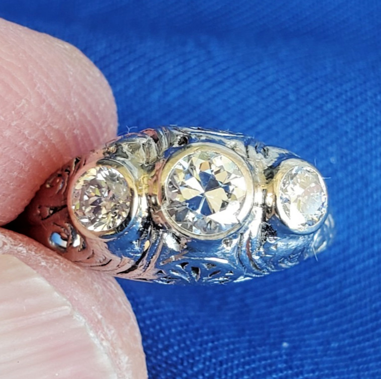Original EARTH MINED Diamond ART Deco Engagement RING Vintage PLATINUM Trilogy