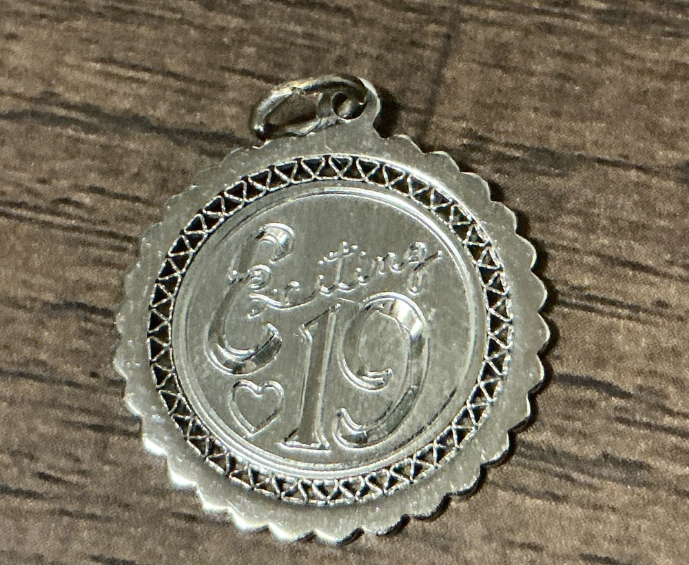 Vintage “Charming 19” Scalloped Edge Sterling Silver Disc Charm Pendant 2.46g