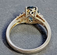 Vintage Gorgeous Sterling Silver 925 Blue Topaz Ring With 4 SM Diamonds size 8