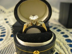 14K Yellow Gold ~ .99 CT TW 3 DIAMOND ENGAGEMENT RING ~ Size 6.75 with Appraisal