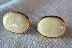 Vintage Napier Post/Clip-on 1 Inch Earrings With Cream Ston On Gold