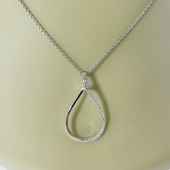 Vintage 14 Karat White Gold Diamond Pendant Necklace #11281