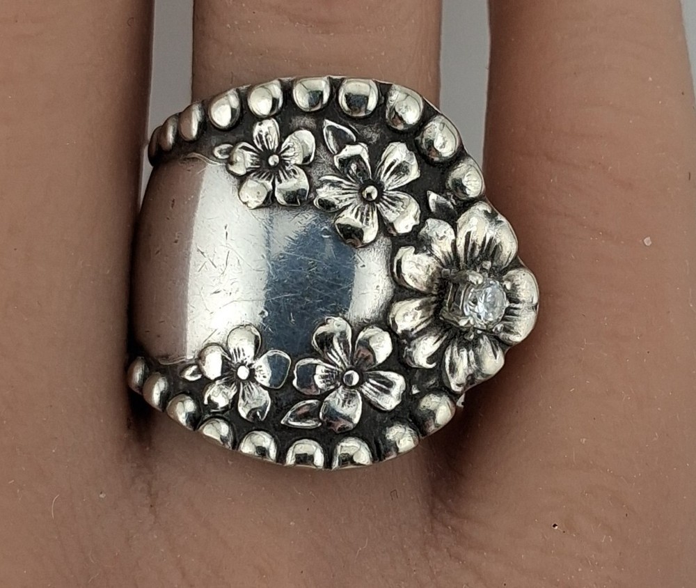 Nice Wide Vintage Rogers Silver Plate Forget Me Not Spoon Ring With CZ Sz 8.25