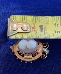 Vintage Victorian Era Pinckbeck Cameo With Seed Pearl Pendant ￼