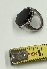 Vintage 1960’s 10K White Gold Oval Black Onyx Ring 5.1 Grams Size 6?