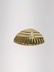 Vintage Gold Tone Thin Metal Shell Shape Scarf Clip 1 1/2″. Retro Style. Hinged.