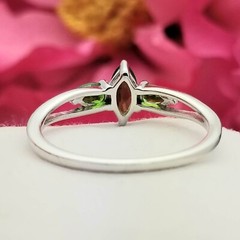 D’Joy Silver 3-Stone Synthetic Green Tourmaline Split Ring-925-Sterling-0.66TCW