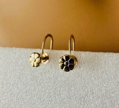 Estate 14K Yellow Gold Sapphire Screw-Hinge Earrings for Non-pierced Ears