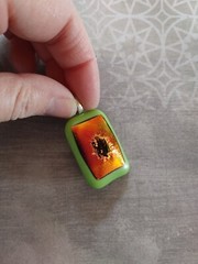 Vintage pendant artisan art glass 3D fiery precious metal foil boro silica green