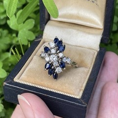 RARE Beautiful Vintage Women’s Statement Diamond and Blue Sapphire Cocktail Ring