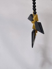 ⚡ “Electric Geometry” – 1980s Chunky Statement Necklace – Mustard Yellow &…