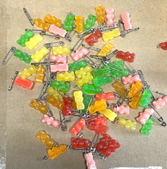 Vintage Sugar Rush Original Gummy Bear Jewelry Plastic Charms Saftey Pin 200+