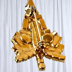 EISENBERG ICE Vintage Christmas Tree Brooch Small Multi-Color Rhinestones Signed