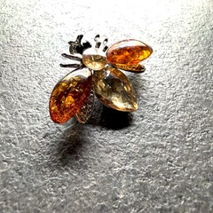 Unique cognac Whole Stone natural Amber Brooch Pendant 8.79g