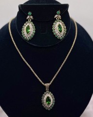 VTG GREEN RHINESTONE NECKLACE EARRINGS MARQUISE SHAPED ART DECO GOLD TONE CHAIN