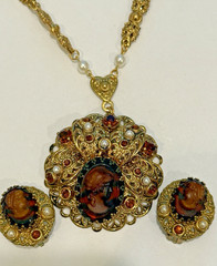 VINTAGE SIGNED WEST GERMANY GLASS CAMEO NECKLACE & EARRING SET