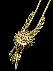 1962 JULIANA D&E EMERALD RHINESTONE MEDALLION DANGLES NECKLACE EARRINGS SET BOOK