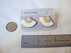 VINTAGE SAMUEL HUANG CLOISONNE RETRO ABSTRACT FAN PINK GRAY & WHITE EARRINGS
