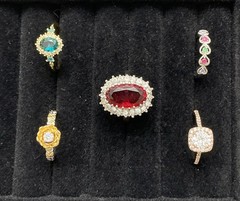 ✨Lot Of 5 Vintage To Now Beautiful Gemstone Estate Rings, All Size 9✨