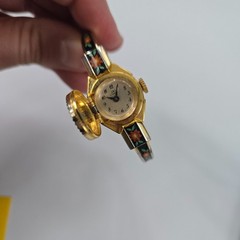Vintage JAI 17 Jewels Peek A Boo Watch Elegant Floral Black Gold Swiss Made