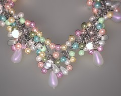 Unusual VTG Faux Pearl Pink Blue Pastels Runway Festoon Necklace And Earrings