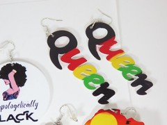 Vintage Earrings Lot Folk Art Africa Black Woman Queen Multicolor D2063