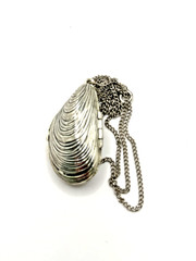 Vintage 1974 Estee Lauder Signed Aliage Mussel Shell Perfume Locket Necklace 23″