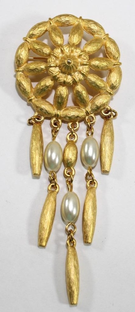Vintage Tona Brushed Gold Tone Dream Catcher Pin Brooch