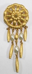 Vintage Tona Brushed Gold Tone Dream Catcher Pin Brooch
