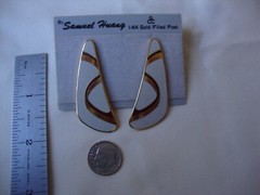 VINTAGE SAMUEL HUANG CLOISONNE RETRO ABSTRACT BURGUNDY & GRAY ENAMEL EARRINGS