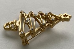 VINTAGE VERO CHRISTMAS TREE BROOCH PIN OPEN GOLD MID CENTURY MODERN MCM HTF 27