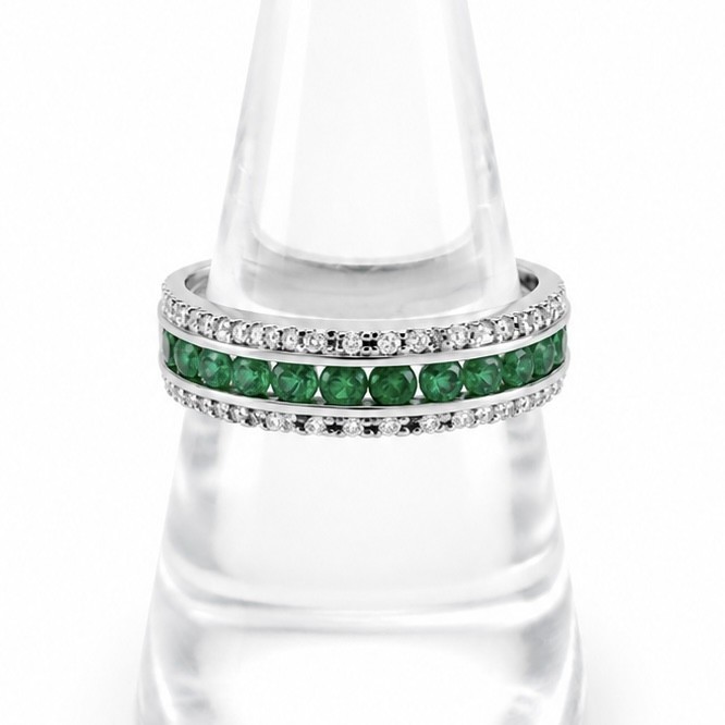 14K WHITE GOLD .55CTW EMERALD & .10CTW SI2 DIAMOND HALF BAND – SIZE 7