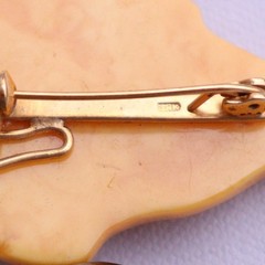 Vintage Butterscotch Amber Fruit Brooch Made in USSR ЯК – NO TARIFF