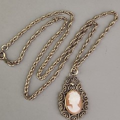 Vintage Shell Cameo Necklace Carla 14K Gold Filled Teardrop Scrollwork 18″
