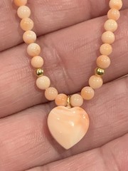Vintage Dainty Peach Coral Heart Strand Necklace 17″ Small bead w/Pendant BEAUTY