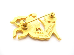 Vintage gold tone Brooch Pin signed T & T 2000 AD Millennium