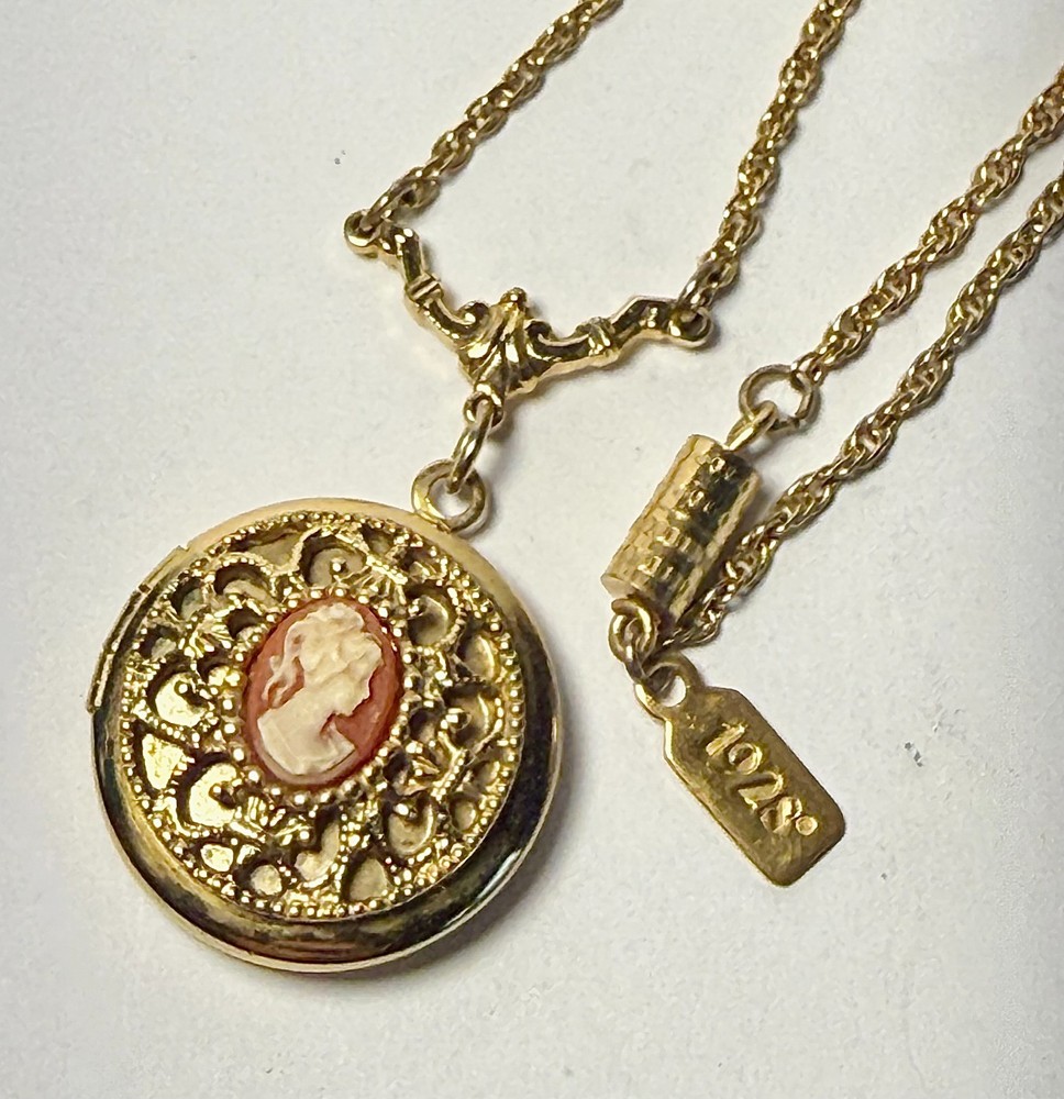 Vintage 1928 Jewelry Co Gold Tone Faux Cameo Locket Necklace Filigree Rope Chain