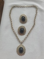 Silver tone Cabochon Onyx Necklace And Pierced Earrings