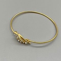 Vintage Bangle Bracelet Womens Gold Tone Rhinestone Costume Jewelry 6.5 Inch