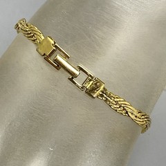 Gold Tone Flat Chain Woven Bracelet Textured Fold Over Clasp Everyday Work 7.25″