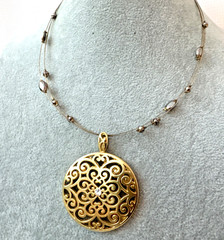 Statement Matte Gold 1990s 2000s y2k Round gold Amulet wire choker VTG Necklace