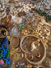 Massive Vintage Jewelry Lot 100’s of Signed Pcs / OVER 500 PCS + Misc 1G bag…