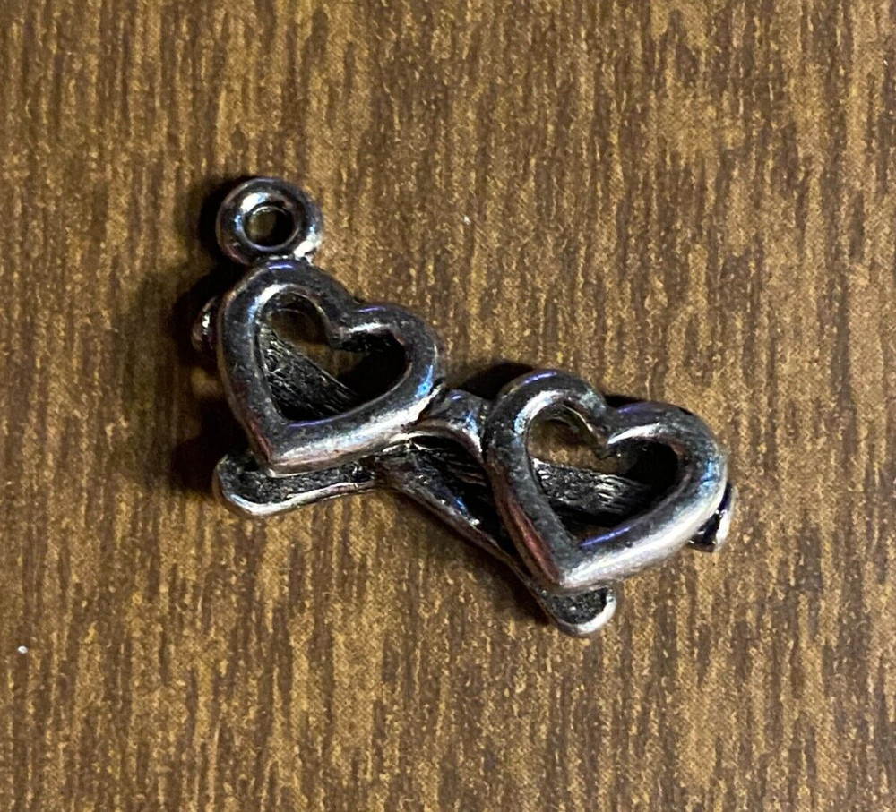 Vintage 3D Heart Eye Glasses Optometrist Pendant Silver Tone 7/8″