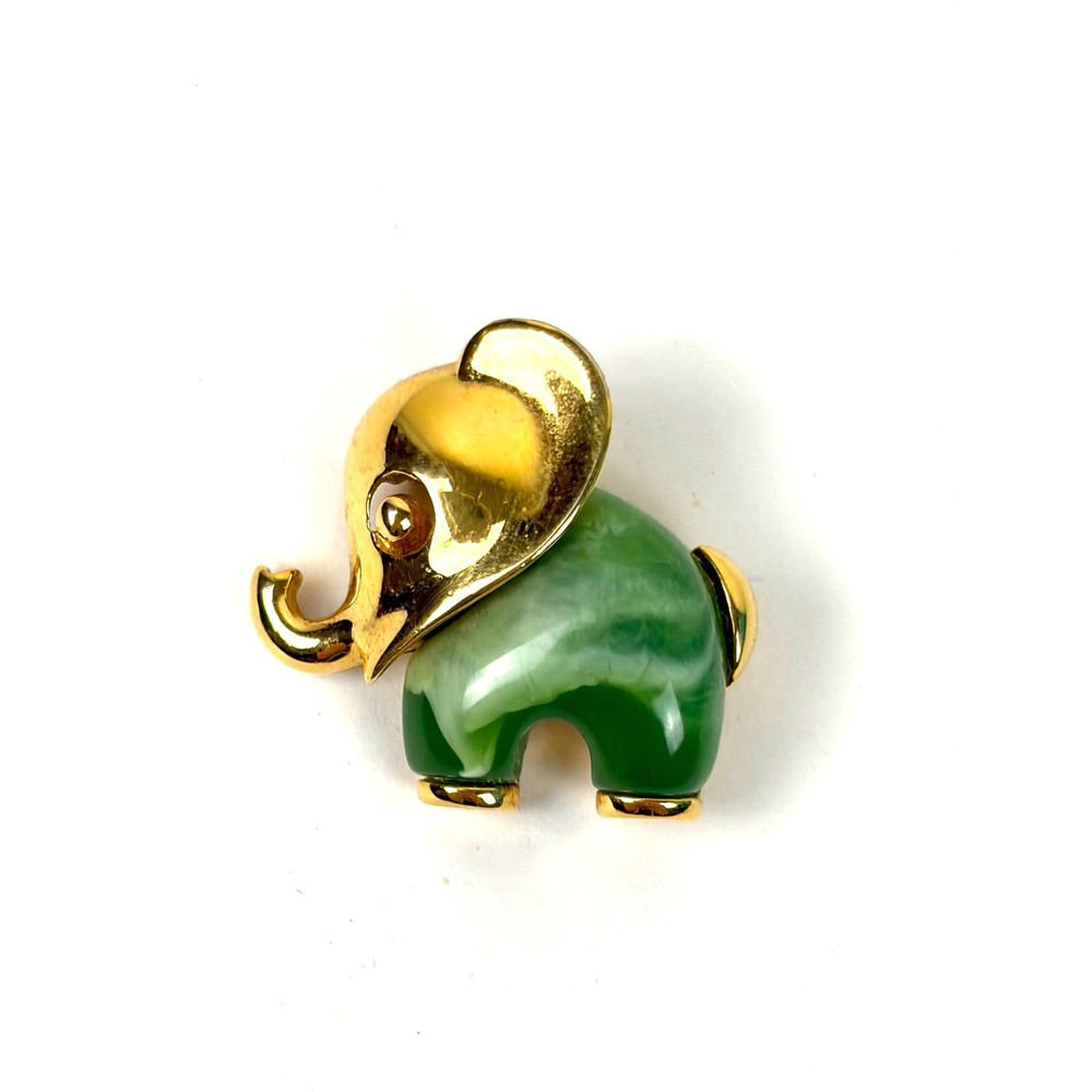 Trifari Elephant Brooch Mini Green Gold Vintage Lucite? Jade? Jelly Belly Stone